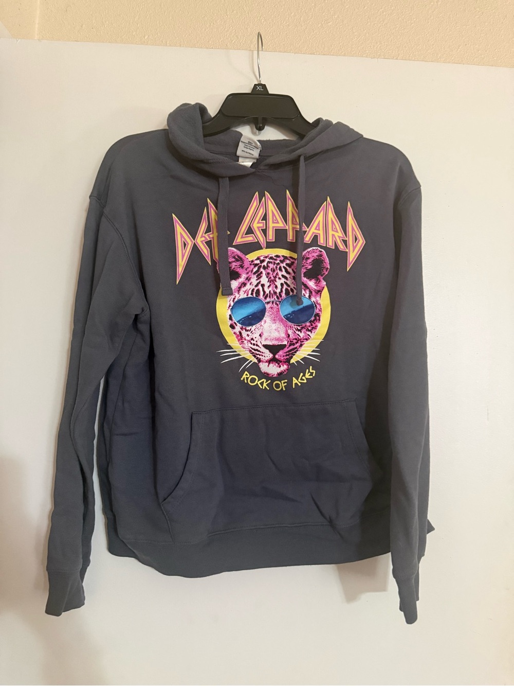 Def Leppard Rock of Ages Graphic Hoodie Size Medium